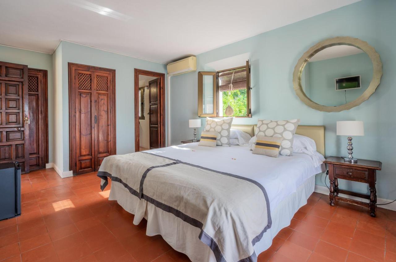 La Tartana Boutique *